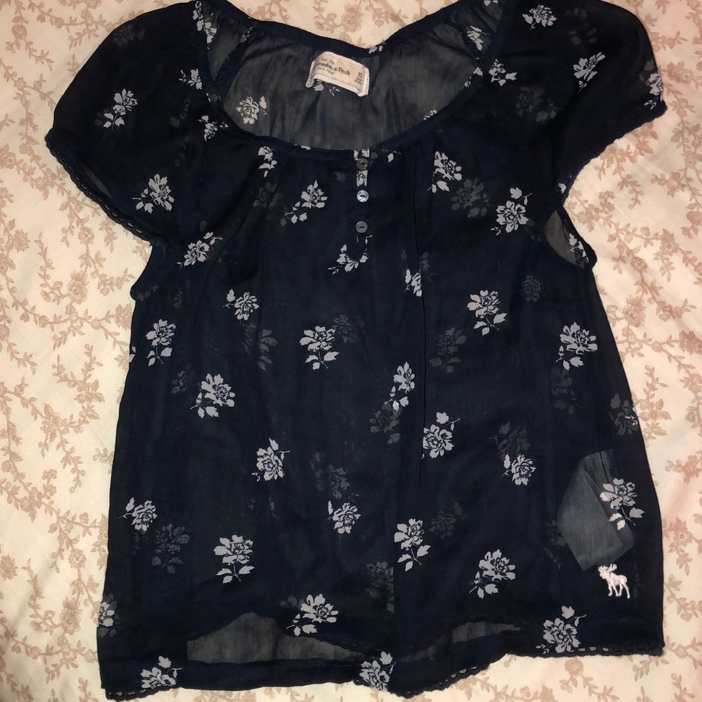 Pretty Summer Blouse